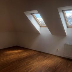 Ponúkame 2-izbový tehlový byt na prenájom v dobrej lokalite v Prešove, ulica Budovateľská.