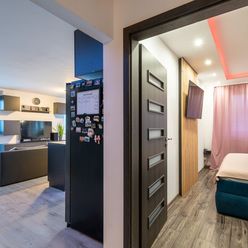 Na predaj moderný 3 izbový byt s 2 balkónmi a garážovým státím v Košiciach – Terasa