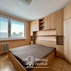 Na predaj pekný zariadený 3-izbový byt s balkónom na Segnerovej ulici v Bratislave časť Karlova Ves