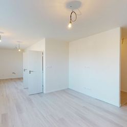 Nový 3-izbový byt s úžitkovou plochou 87,58 m², záhradou a par. miestom v novostavbe polyfunkčného o