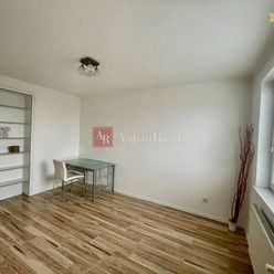3i byt po kompletnej rekonštrukcii s balkónom v Príbovciach, 98 m2, MT