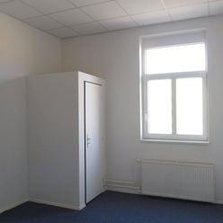 Na prenájom kancelária 17 m2, Južná trieda, Košice IV