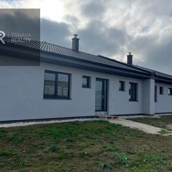 Novostavba 4 izbového rodinného domu typu bungalov v obci Jaslovské Bohunice