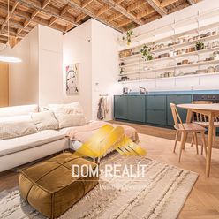 DOM-REALÍT: 2 izbový štýlový staromestský byt na ulici Grösslingova