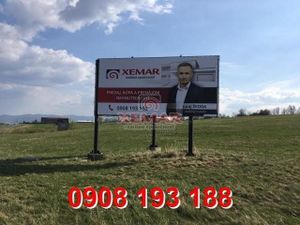Na prenájom bilboardy umiestnené na ceste E572 medzi Žiarom nad Hronom a Handlovou