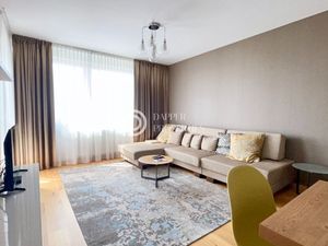 REZERVOVANÝ - Na prenájom elegantný 2 izbový byt s loggiou v novostavbe Fuxova s výhľadom na hrad