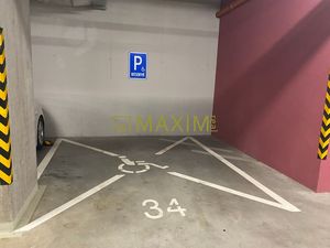 PREDAJ - Garážové parkovacie miesto -1 suterén v projekte Slnečnice v novostavbe na ulici Zuzany Cha