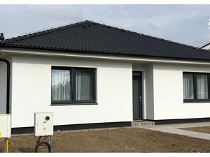 AARK: 4-izbové novostavby rodinných domov typu bungalov, Cífer - Pác