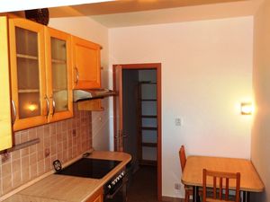 Pekný 2-izb. byt s garážou na Mierovej ul. v Bratislave – Prievoze
