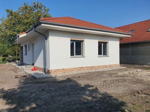 3-izbová novostavba rodinného domu 2 km od Dunajskej Stredy