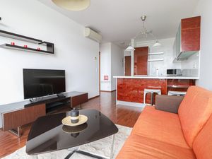 HERRYS - Na prenájom zariadený 2 izbový byt s klimatizáciou a garážovým státím v komplexe III VEŽE