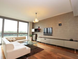 HERRYS - Na prenájom luxusný 3 izbový byt v komplexe Eurovea  s garážovým státím