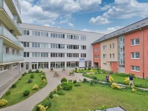 Prenájom klimatizovaných, nebytových priestorov 75 m2, s balkónom, centrum mesta Prievidza.