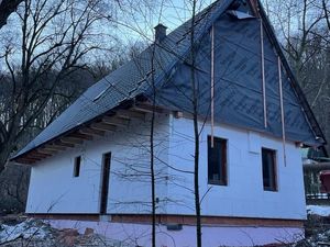 Predaj 4 izb. chaty celoročne obývateľnej s vlastným pozemkom - Buková
