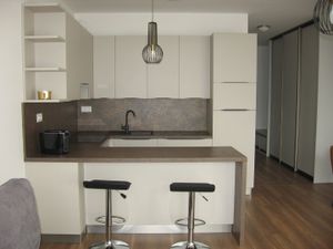 OLYMP – Nový ešte neobývaný 1-izbový byt s loggiou v novostavbe na Hraničnej v mestskej časti Ružino