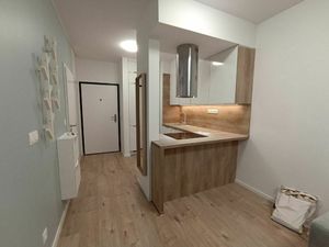 Prenájom 1,5 izbový byt v Slnečniciach - zóna mesto