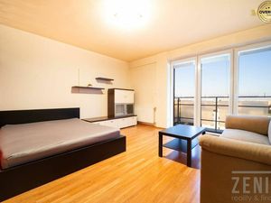 1-izbový byt s balkónom, prenájom, Bajkalská, Nové Mesto, Bratislava