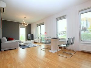 HERRYS - Na prenájom priestranný 2 izbový byt v novostavbe Vinohradis s parkovacím miestom, internet