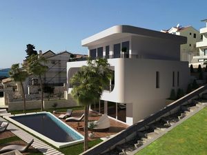 Trogir - Ponúkame na predaj exkluzívnu vilu s bazénom, priamo na pláži
