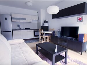 Pekný 2,5 izb byt na Račianskej ul/ Nice 2,5 rooms furnished flat