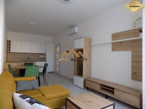 Ponúkame Vám na prenájom moderný 2- izbový byt v centre mesta Galanta
