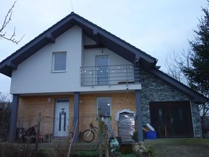 Rodinný dom s garážou a 469 m2 pozemkom v Trenčíne - časť Opatová