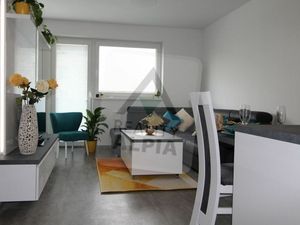 Nadštandartný 2 - izbový byt s veľkou terasou /102 m2/ Žilina - Bulvár Residence