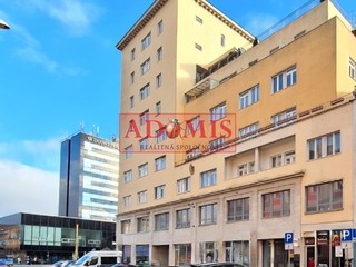 ADOMIS - predáme 3izbový byt 75m2 v historickom centre Košíc, výťah, parkovanie v uzatvorenom dvore,