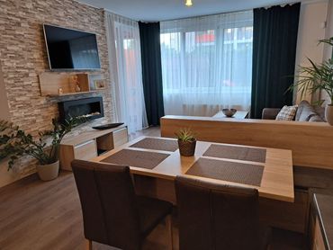 Predaj 2 izb. bytu s vlastnou predzáhradkou a garážovým státím v Rači na Malokrasňanskej ulici