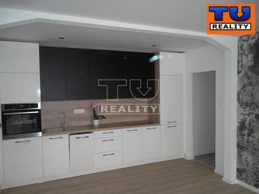 Predaj 3 izbový byt po kompletnej rekonštrukcii v Ružinove, 65m²