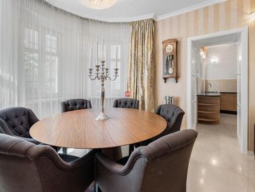 HERRYS - Na predaj výnimočný 3-izbový byt vo výnimočnej lokalite pod Bratislavským hradom