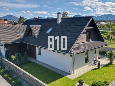 Kvalitný a priestranný dvojpodlažný rodinný dom v obci Košťany nad Turcom, okres Martin, 487 m2