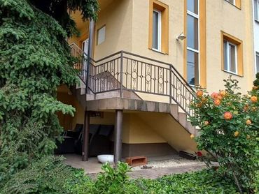 3521 - Na predaj priestranný rodinný dom vo výbornom udržiavanom stave v Komárne