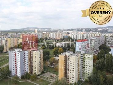 Súrne hľadáme pre nášho klienta 2-izbový byt Bratislava - Petržalka