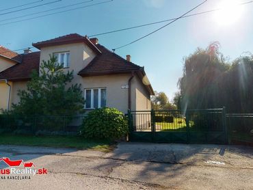 Na predaj rodinný dom v obci Trenčianska Teplá, časť Príles.