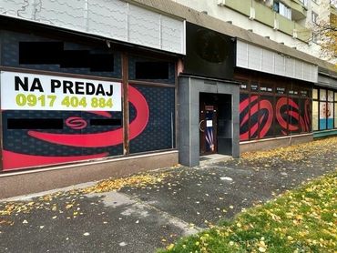 Obchodný priestor na predaj so vstupom z ulice na Mánesovom nám. v Bratislave