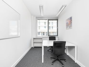 Súkromný kancelársky priestor pre 1-2 osoby v oblasti Regus Europeum City Center