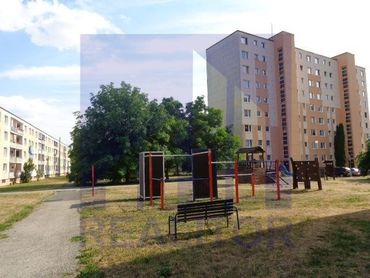 Predaj jednoizbový byt, 30 m2, Banská Bystrica, centrum-dohoda