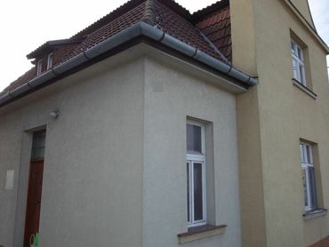 Zaujímavá ponuka! Dom s terasou, garážou a 407 m2 pozemkom v Trenčíne