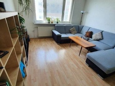 Prenájom, 4 izbový byt, Bratislava - Petržalka, Vígľašská