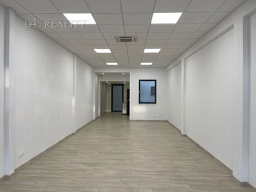 Komerčné priestory na prenájom 108 m2 + 2x parkovacie státie, priemyselná zóna, Trenčín / Zámostie