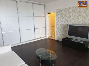 Predaj 1 izbový byt po kompletnej rekonštrukcii v Petržalke, 38m²