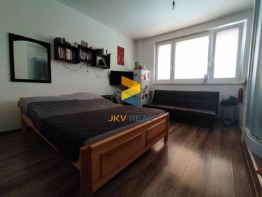 JKV REAL | Ponúkame na predaj veľkometrážny 4-izbový byt v Leviciach