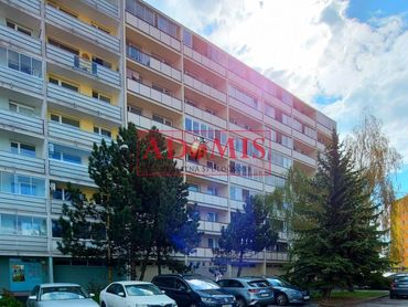 ADOMIS - Predáme vyhľadávaný byt 1,5 izbový - Pražák s veľkou loggiou,43m2, TOP lokalita sídliska Te