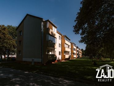 Rezervované 2 – izbový byt s veľkou loggiou, Trenčín – Dlhé Hony | NA PREDAJ