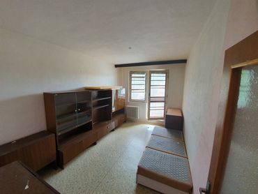 REZERVOVANÉ Na predaj 3 izbový byt - Wuppertálska v pôvodnom stave