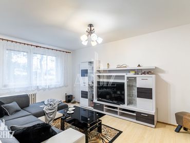 ARBIZ - (REZERVOVANÉ) predaj 2-izbového bytu + KK (51m2) v Bratislava - Dúbravka, Kpt. Jána Rašu