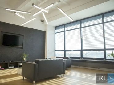 230 m2 – priestranné kancelárie v modernom objekte