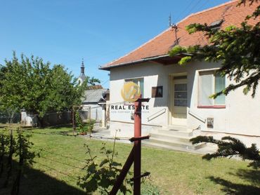 REZERVOVANÉ Predaj 3 izbový Rodinný dom - 5km od mesta Nitra