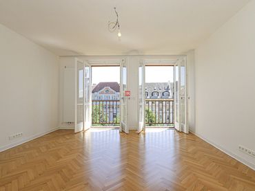 HERRYS - Na prenájom zrekonštruovaný 3 izbový byt na pešej zóne pri Hviezdoslavovom námestí